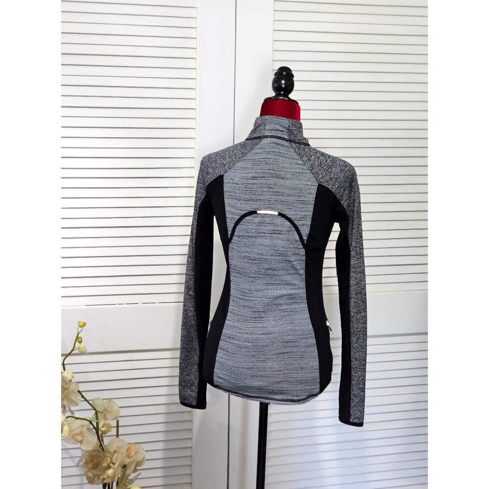 Athleta Women's Grey Running Wild 1/4 Zip Pullover Sweatshirt Top Size XS 1929 - Picture 4 of 11